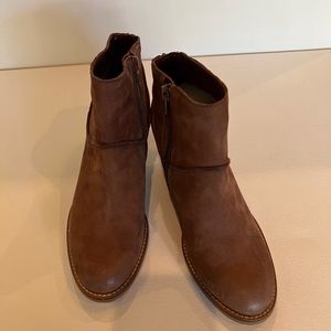 Crown Vintage Leather Brown Boots